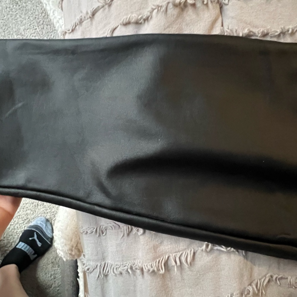 New never worn Torrid black pleather legging